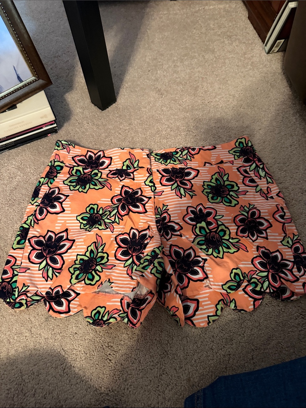crown & ivy Orange Floral Scalloped-Hem Shorts